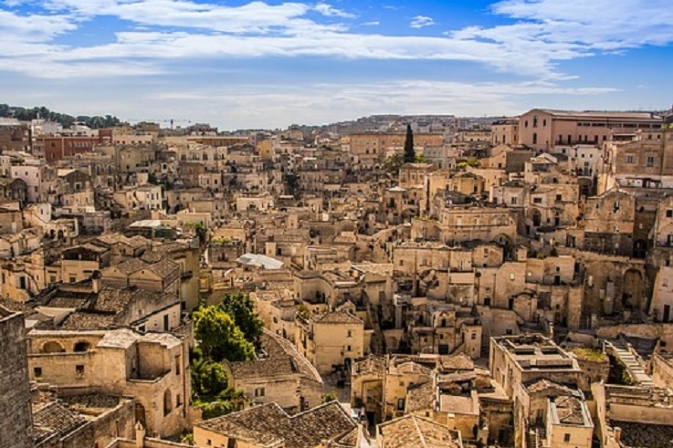 Il sistema integrato su piattaforma cloud per la fruizione digitale e immersiva del patrimonio culturale della città di Matera