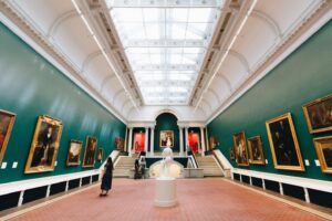 Piattaforme digitali per la valorizzazione e la promozione dell’arte e dell’architettura contemporanee